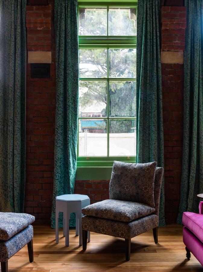 The Observatory Hotel Christchurch Exterior photo Window in the living room
